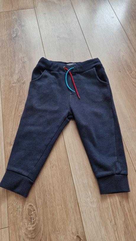 Tepláky zn. reserved veľ. 92 cm., reserved,92