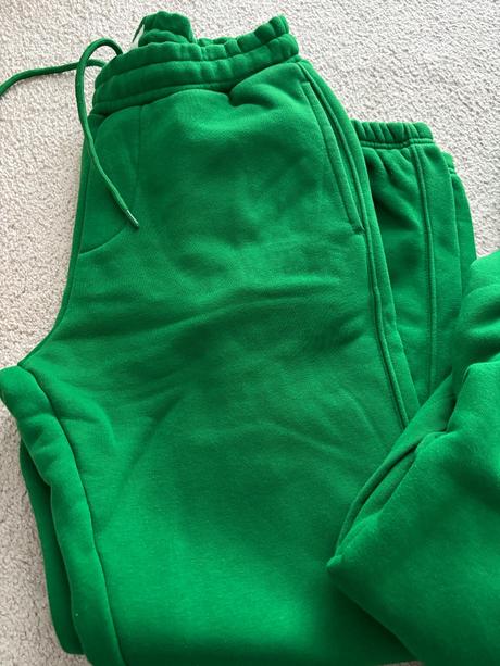 Teplakova suprava  top stav, reserved,xs