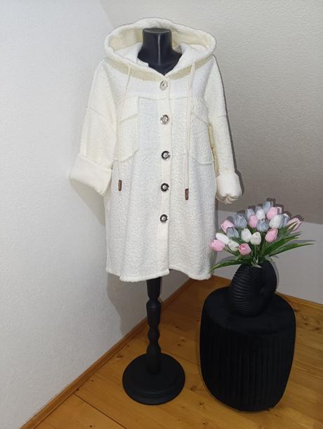 Jarný kabátik s mackom, 