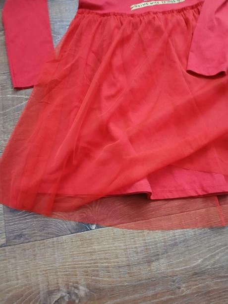 Vianočné šaty, 140