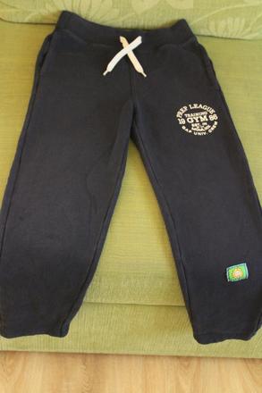 Hrubšie tepláky, gap,128