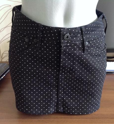 Krasna bodkovana sukna, h&m,xs