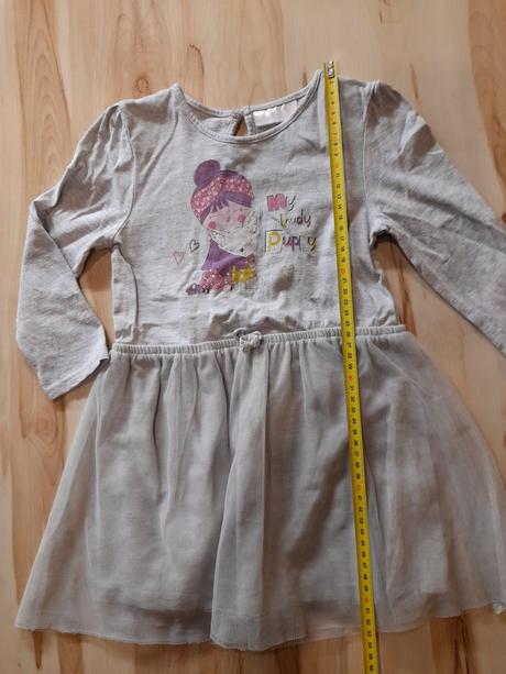 Šedé šaty s tylovou sukničkou, 98