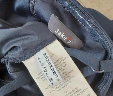 Elegantné tmavomodré šaty, 36