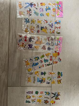 Pokemón plastové nálepky, 