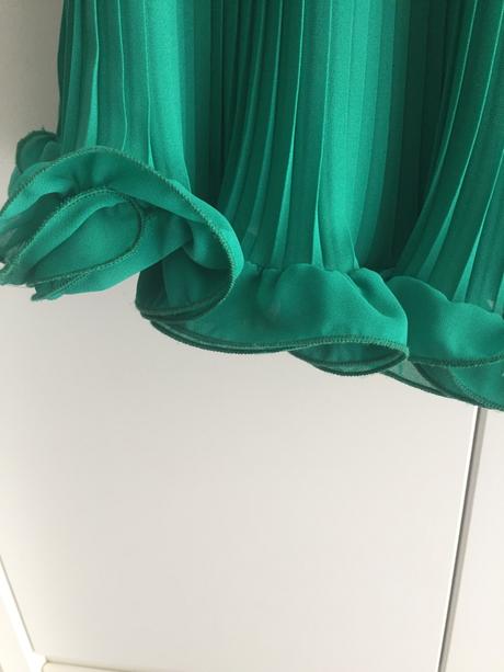 Spoločenské saty, s