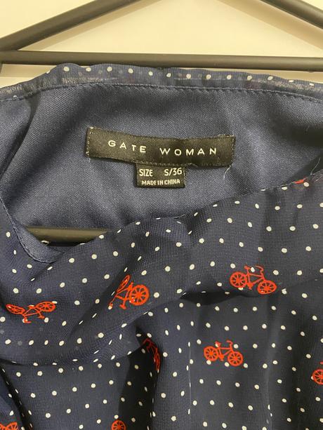 1x oblecene saty gate, gate,s