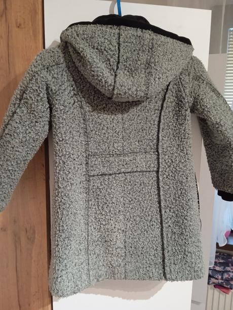 Predám krásny kabátik, 122