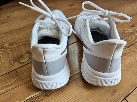 Predám tenisky nike 40,5, nike,40