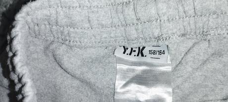 Chlapčenské tepláky, 158