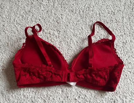Červená čipkovaná push-up podprsenka, 75 a, takko,75a
