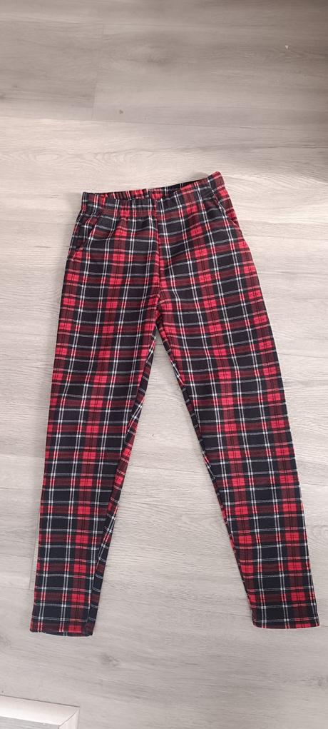 Vianočné leginy, 146