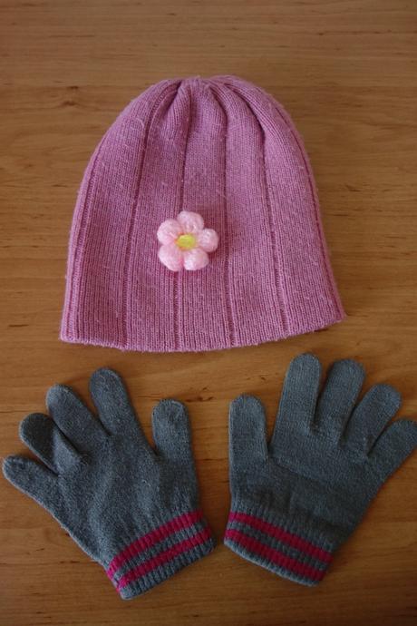 Čiapka s kvietkom, 104