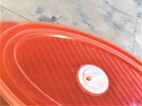 Plastové dózy 2 ks, 