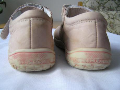 Poltopánky pre slečnu, slovobuv,28