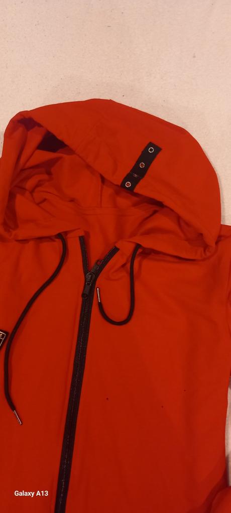 Predĺžená mikina, 158