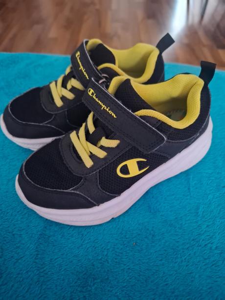 Tenisky, champion,28