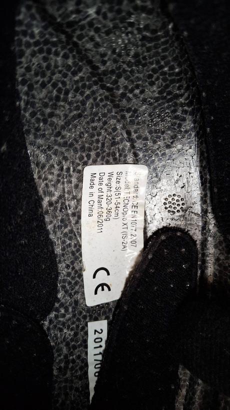 2 lyžiarske prilby tecno pro, s