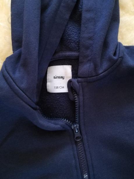 Tmavomodra mikina, sinsay,158