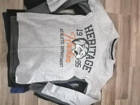 Mam na predaj tričká 5 ks, 140–152