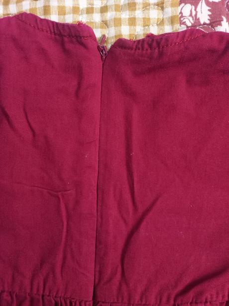 Elegantné bordové šatočky, lupilu,98