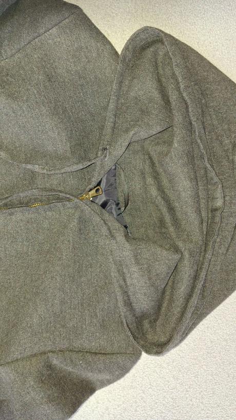 Dámske tmavošedé športové samo s kapucňou., 38