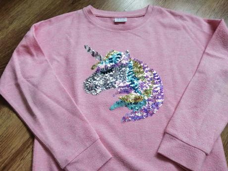 Ruzovy sveter s "unicornom"., f&f,134