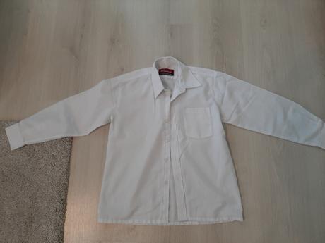 Komplet na prvé sväté píjímanie, 146