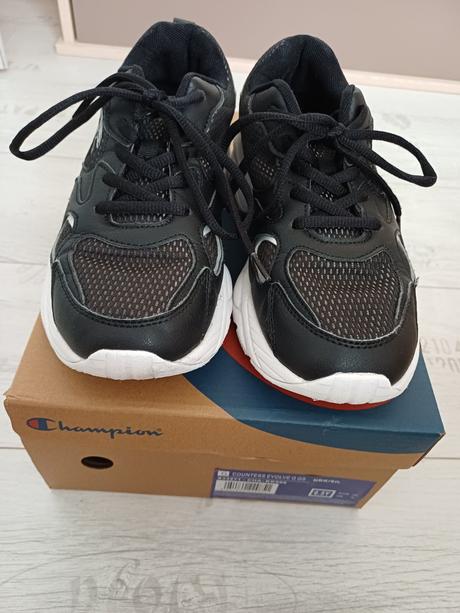 Tenisky, champion,39