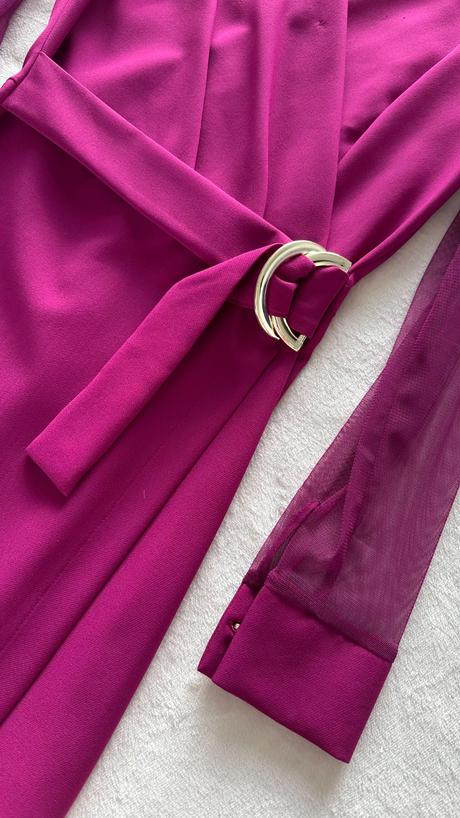 Fuksiové elegantné šaty, s