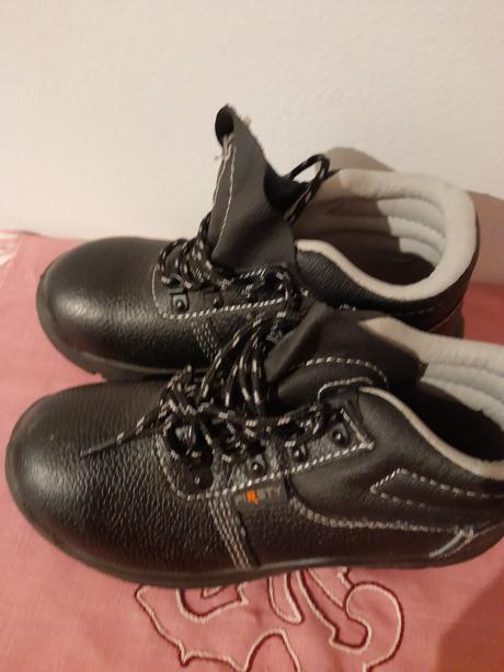 Pracovna obuv 38, 38