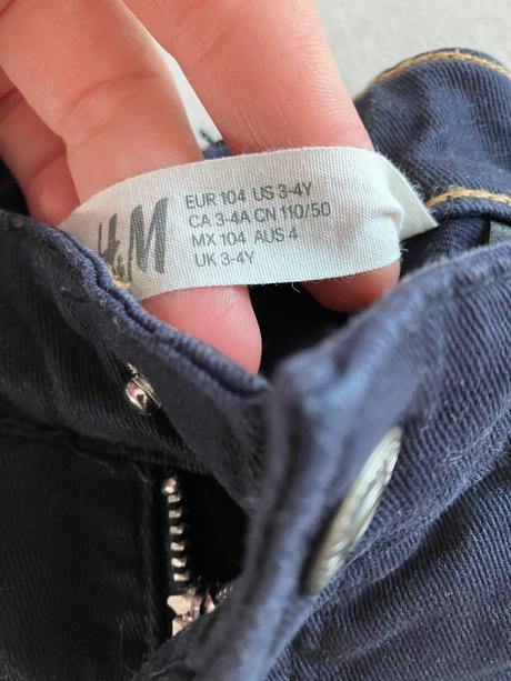 Tmavomodré kraťasy, h&m,104