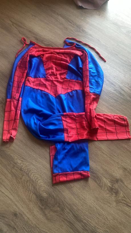 Spiderman kostým, 