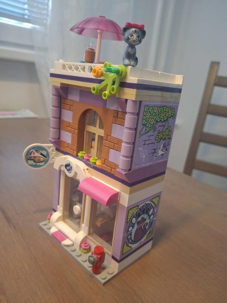 Lego friends ateliér, 