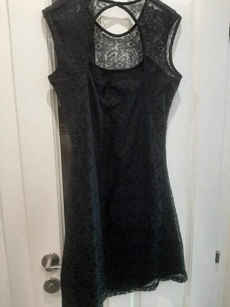 Čipkované šaty, m