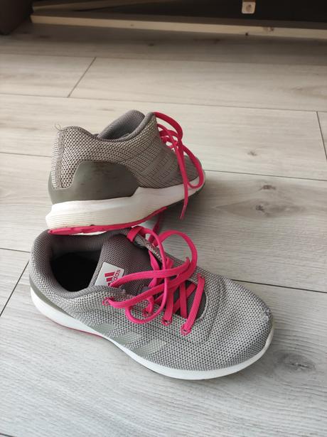 Botasky, adidas,38