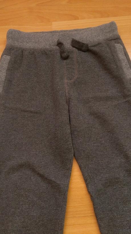 Šedé tepláky, 7-8r., f&f,128