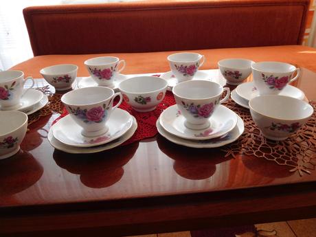 Čínsky porcelán šálky podšálky šípová ruža, 