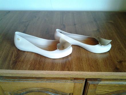 Balerinky znackove zn. zaxy gumove vonave, 38