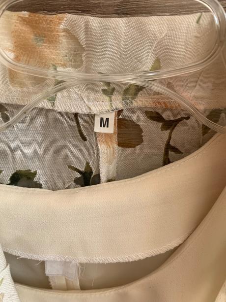 Dámsky letný kostým, 40