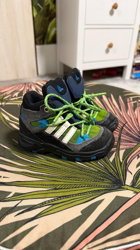 Čižmičky, adidas,22