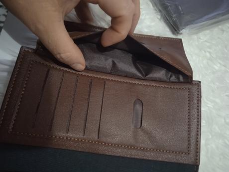 Puzdro na mobil a doklady,