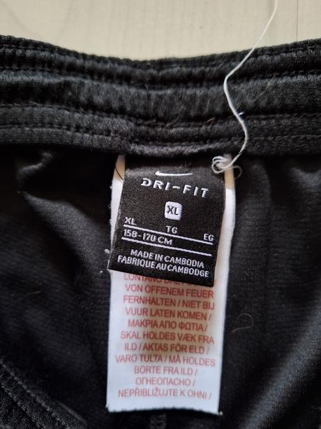 Šortky, nike,164