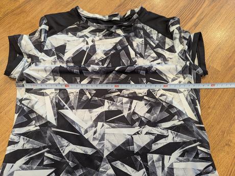 Funkčné tričko, 134