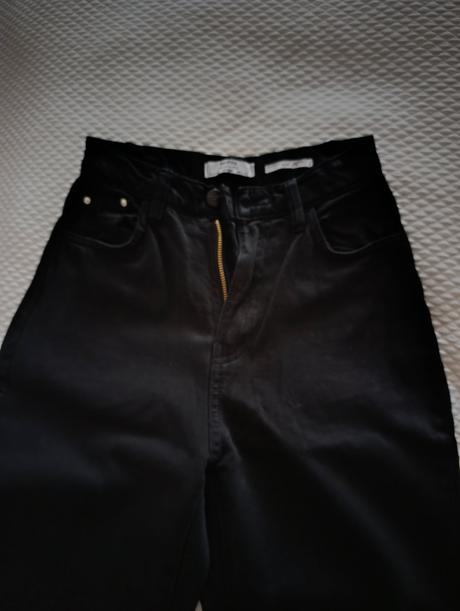 Čierne rifle široké, bershka,32