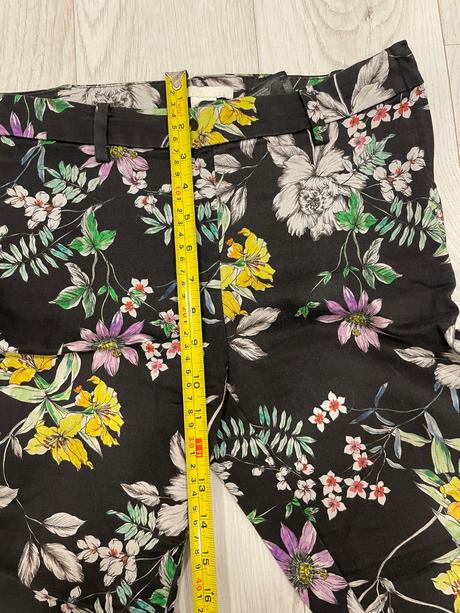 Kvetované rifle, h&m,36