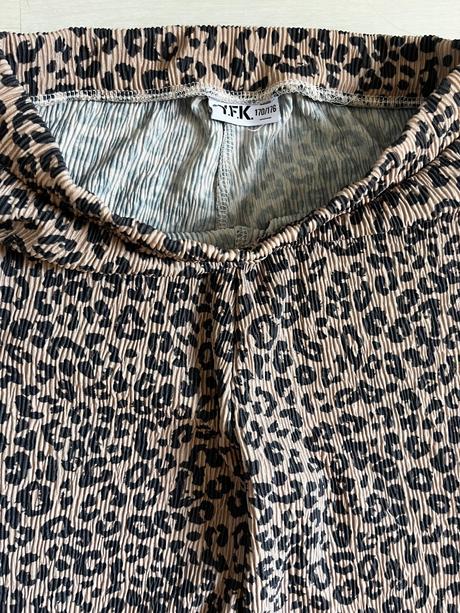 Zvoncové nohavice, 176