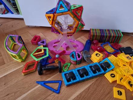 Magnetická skladačka,