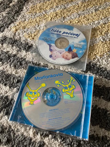 Cd relax tíško počúvaj a marťankovia,