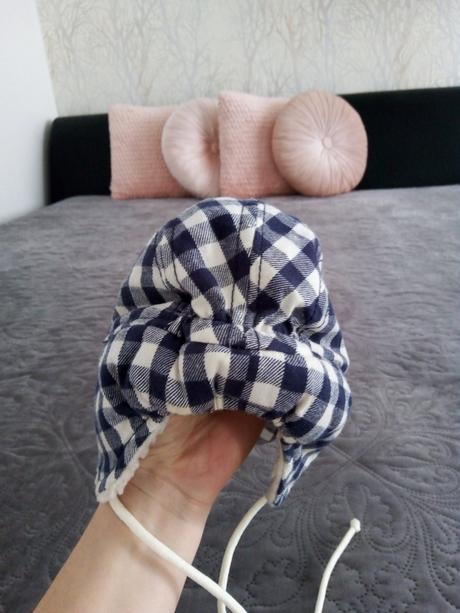 Super čiapočka h&m na 2 až 4 mesiace so šnúrkami., h&m,62